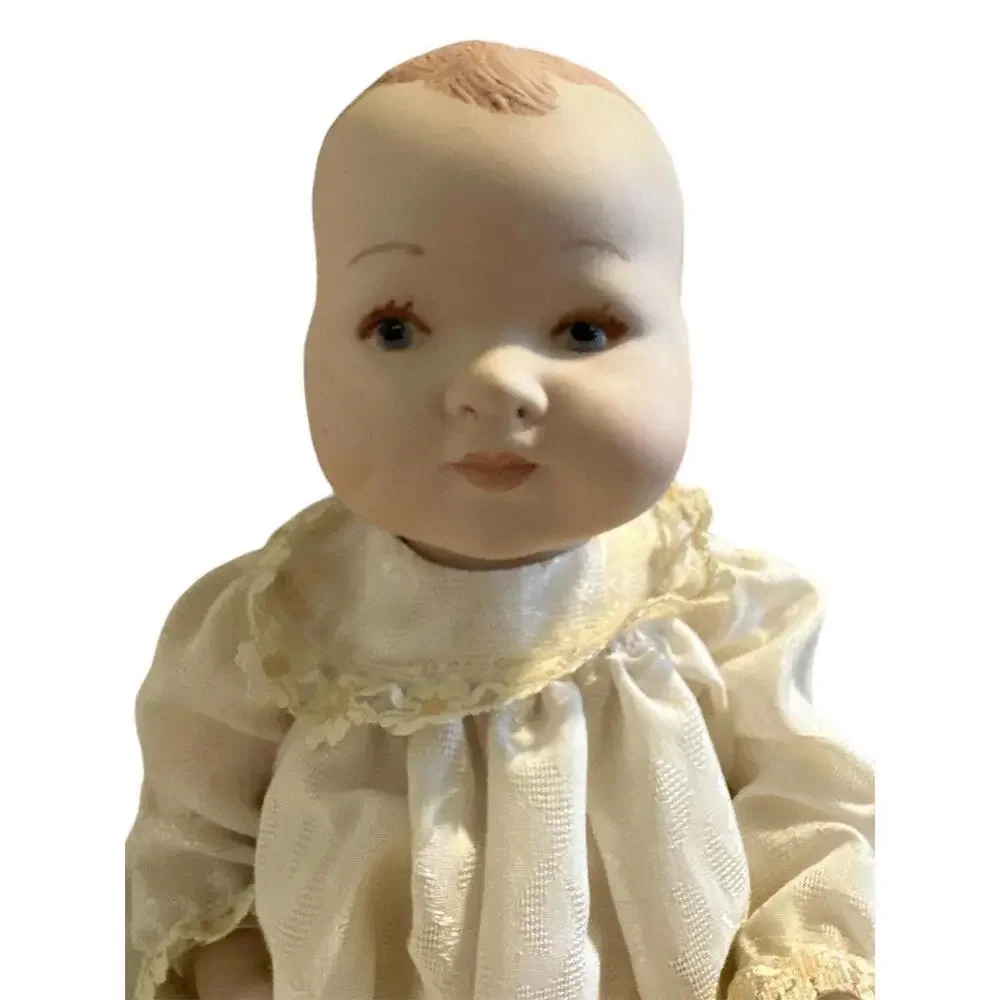Doll This beautiful Armand & Marseille Doll A.M.Germany 351/4K has an approximat